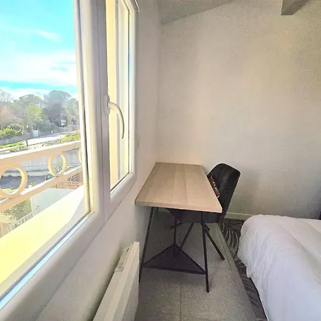 Cozy 2 Bedroom House With Garden & Parking Feriehus