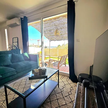 Feriehus Cozy 2 Bedroom House With Garden & Parking Nîmes