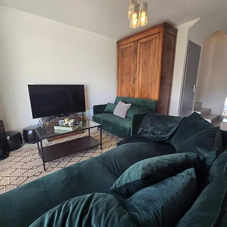 Cozy 2 Bedroom House With Garden & Parking Feriehus Nîmes